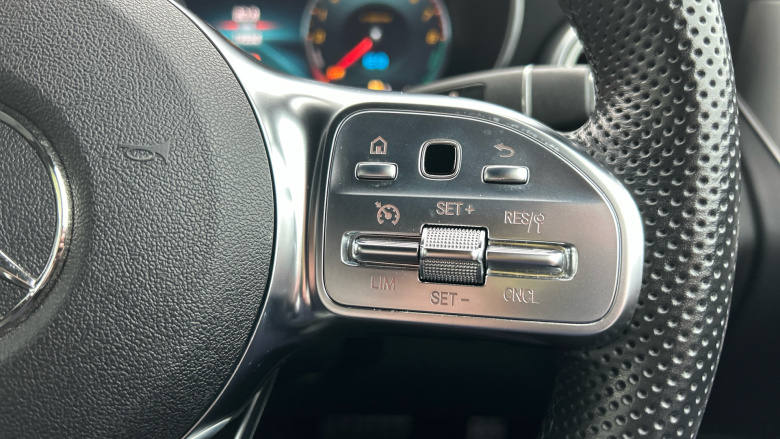 Mercedes-Benz GLC 300e 4Matic AMG Line Premium 5dr 9G-Tronic Estate